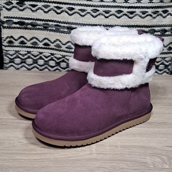 NEW UGG KOOLABURRA BARLEE MINI IN WINE - Picture 3 of 10